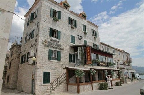 XIV Century Rooms Kaštela Eksteriør bilde